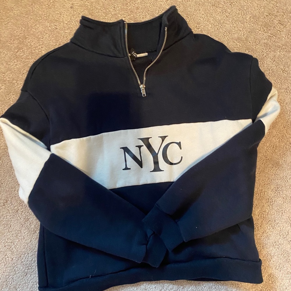 NYC pullover jacket 💙💙